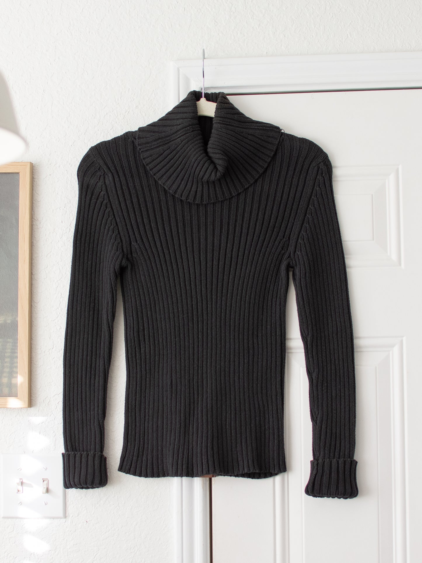 Small 2001 Gap Turtle Neck