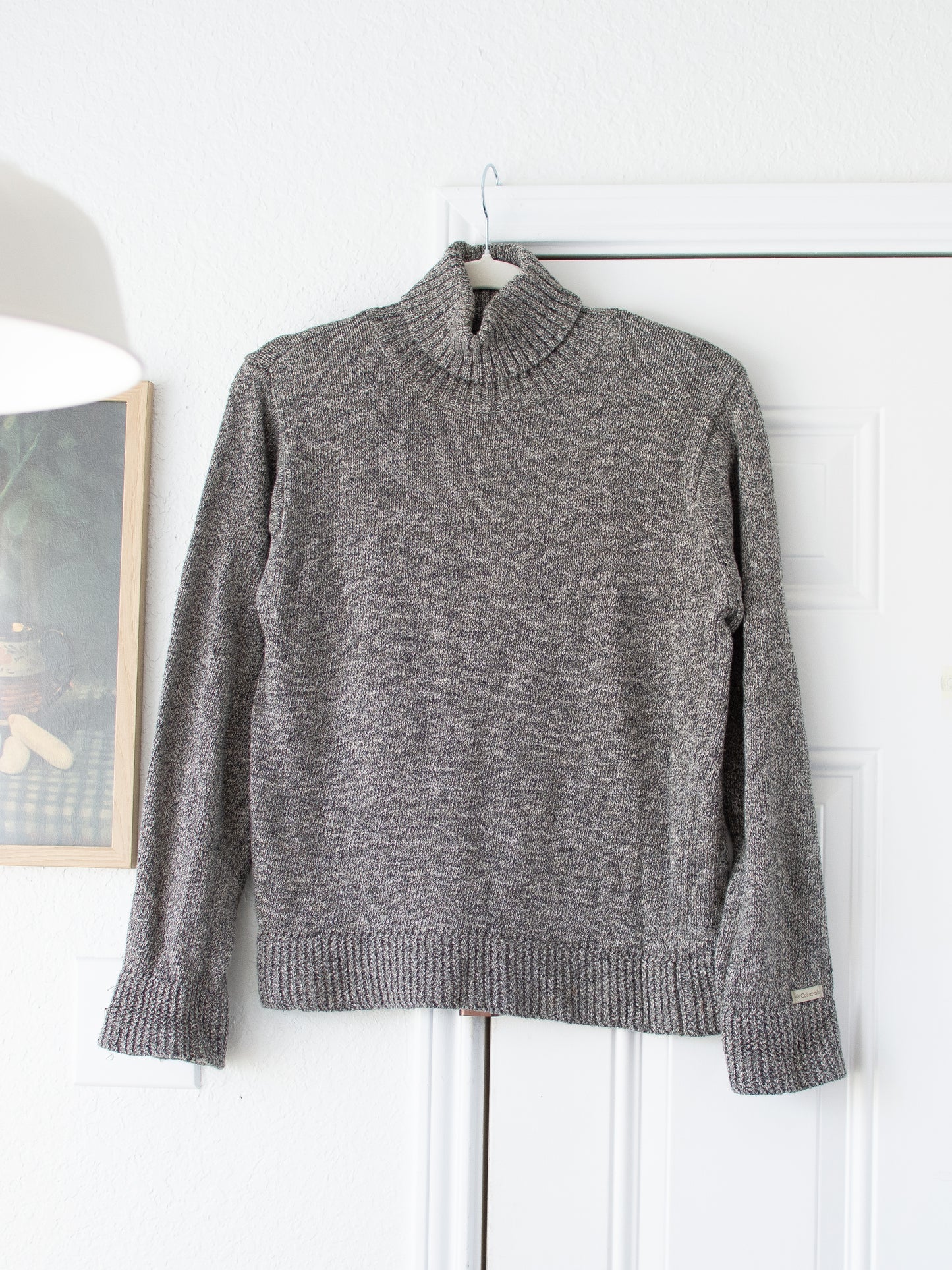 Medium Columbia Turtle Neck