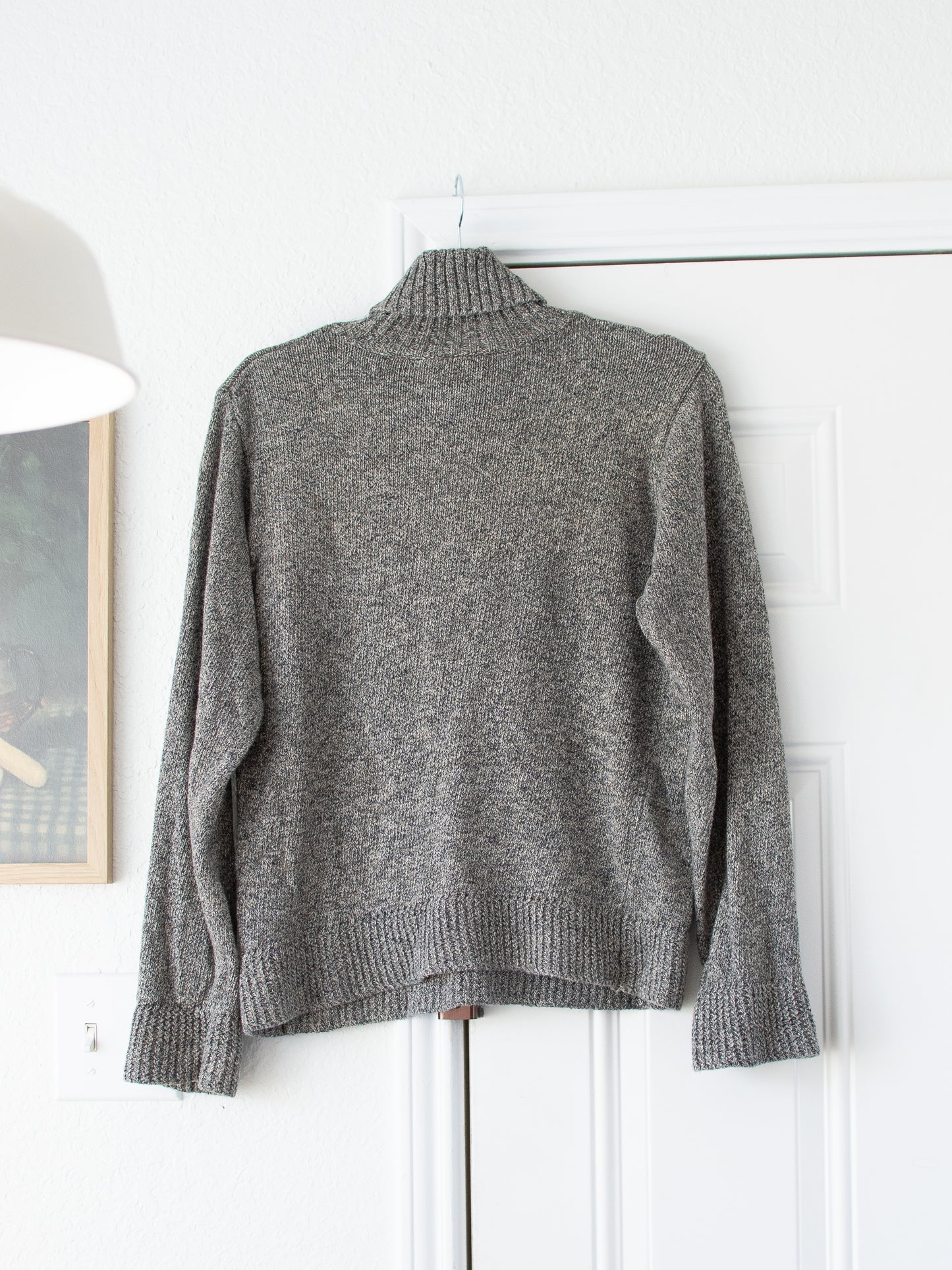 Medium Columbia Turtle Neck