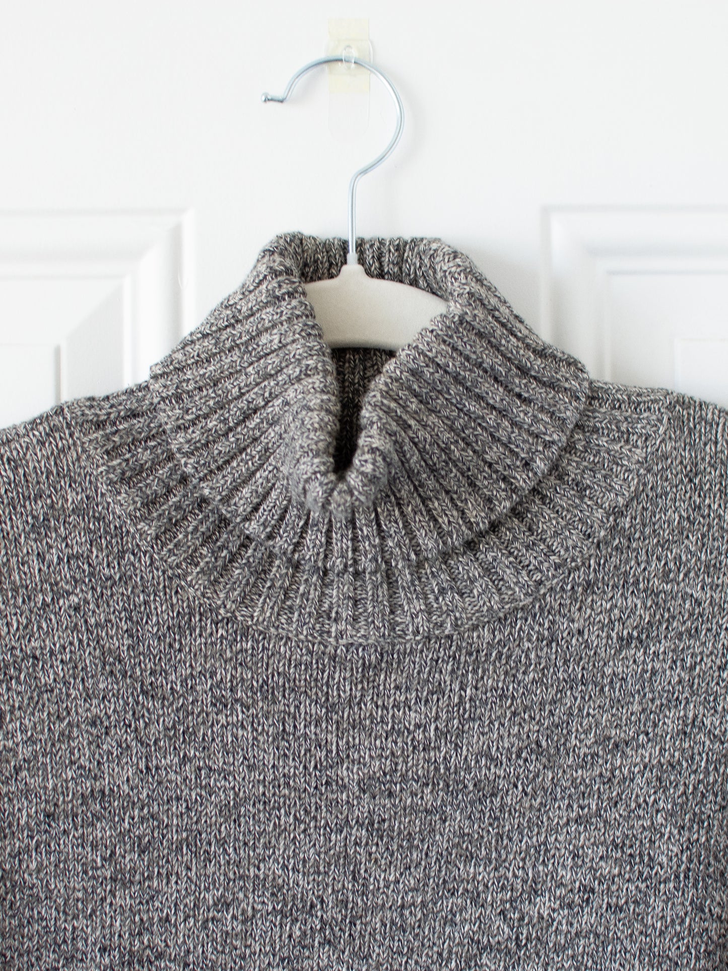 Medium Columbia Turtle Neck