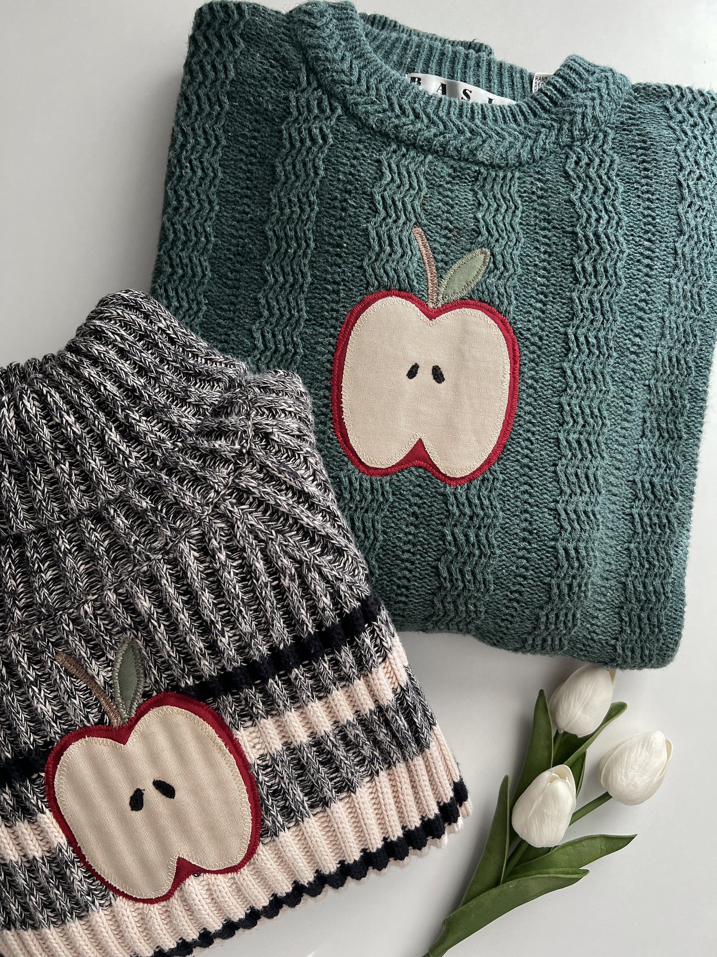 Reworked Large Basix Apple Appliqué Sweater