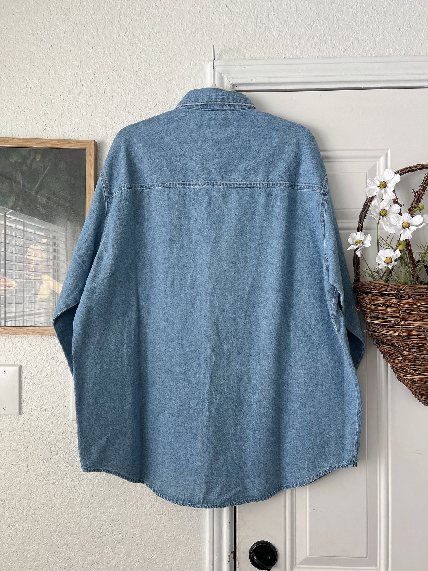 Reworked Large-2XL Three Rivers Tulip Appliqué Button Up