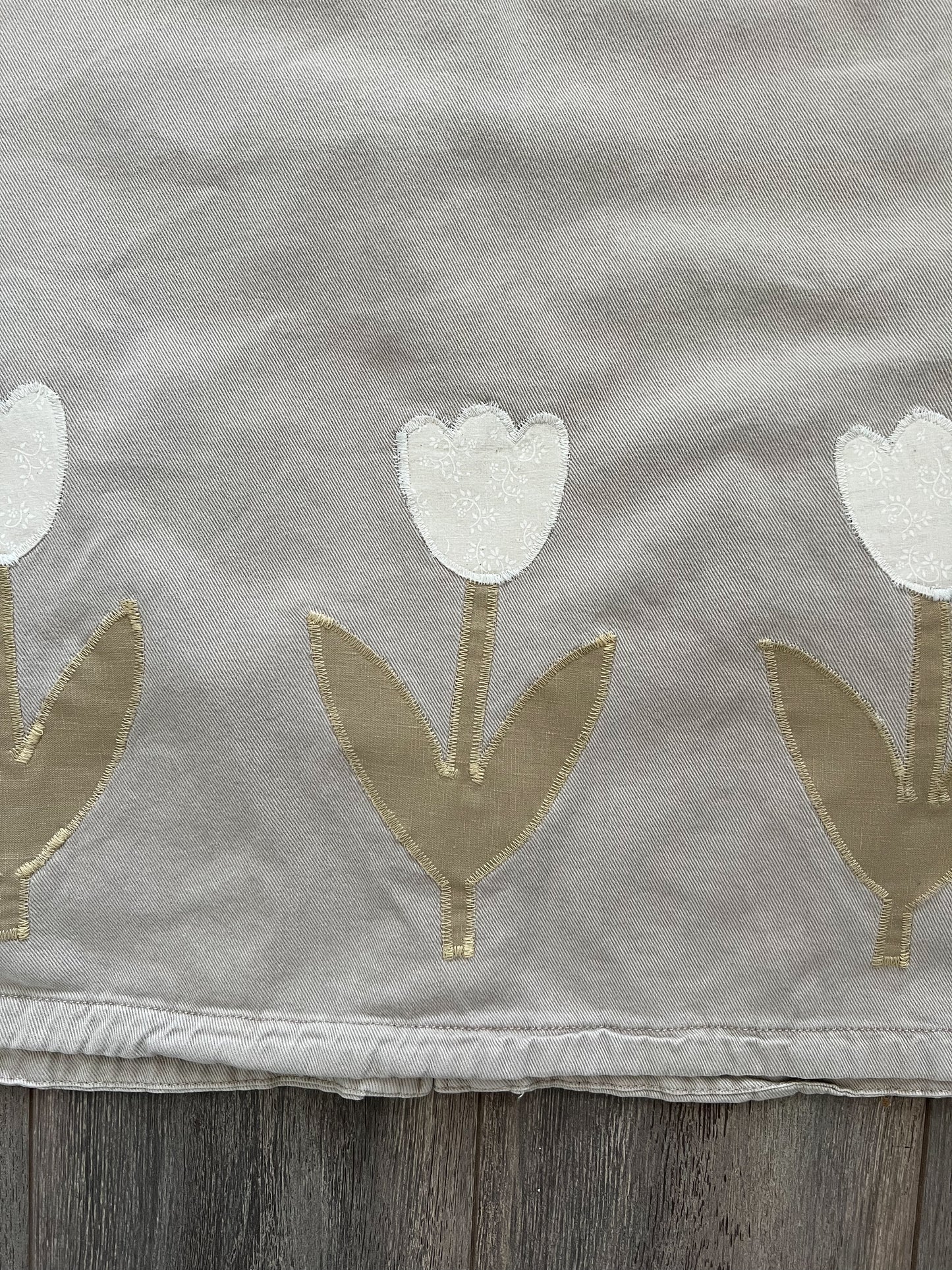 Medium Divided H&M White Tulip Coat