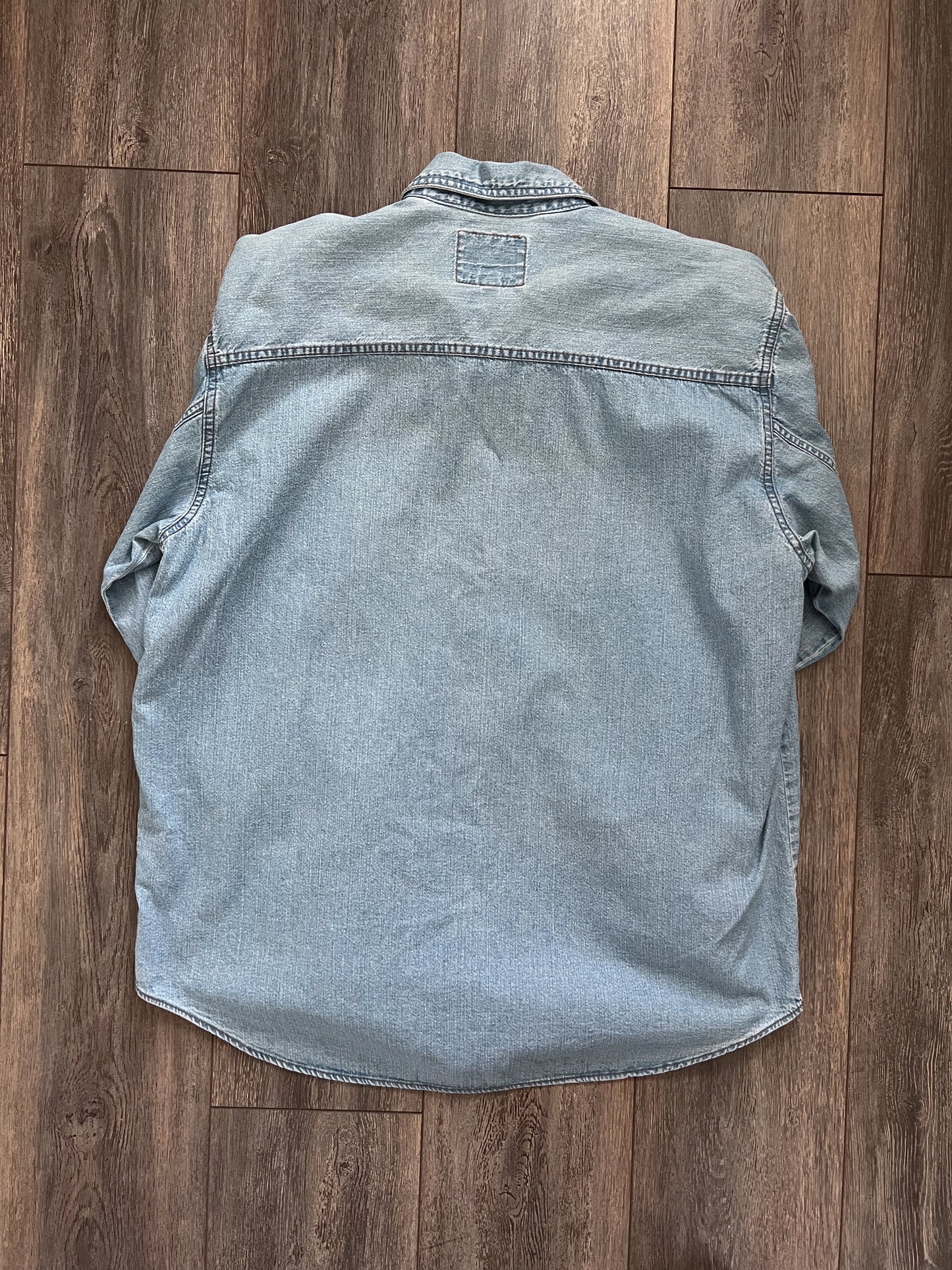 Large Levi's Button Down Top