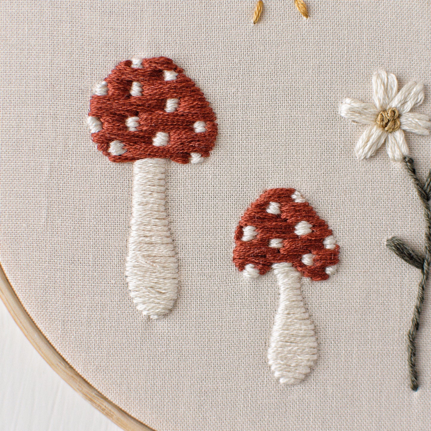 PDF PRINTABLE - Flowers & Toadstools Embroidery Pattern