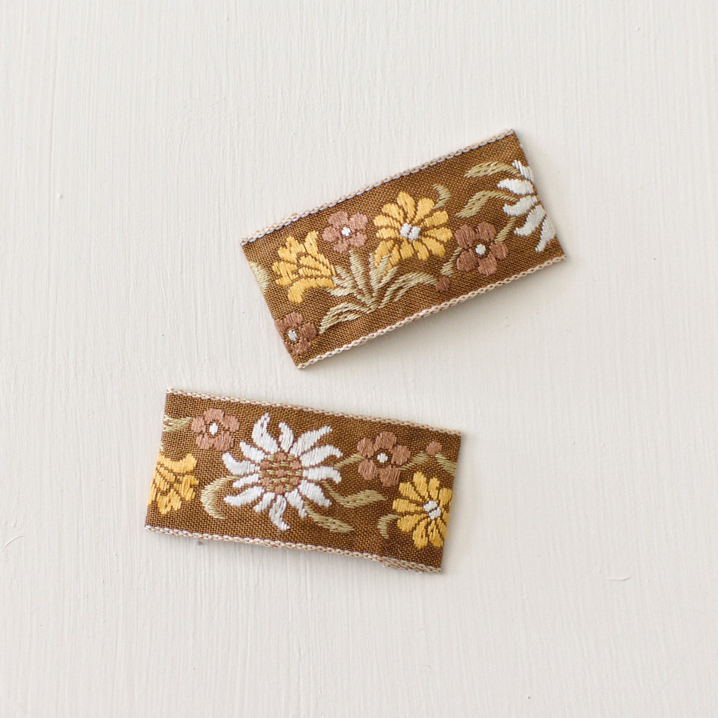 Vintage Japanese Ribbon 2in Snap Clip