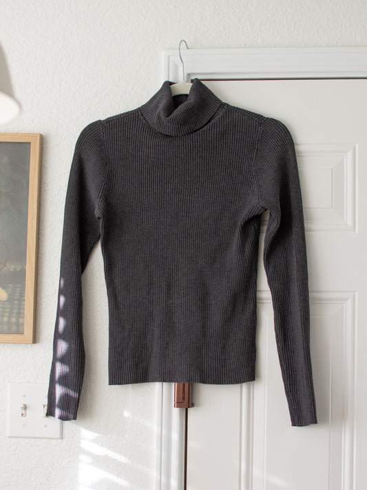 Medium Gap Turtle Neck