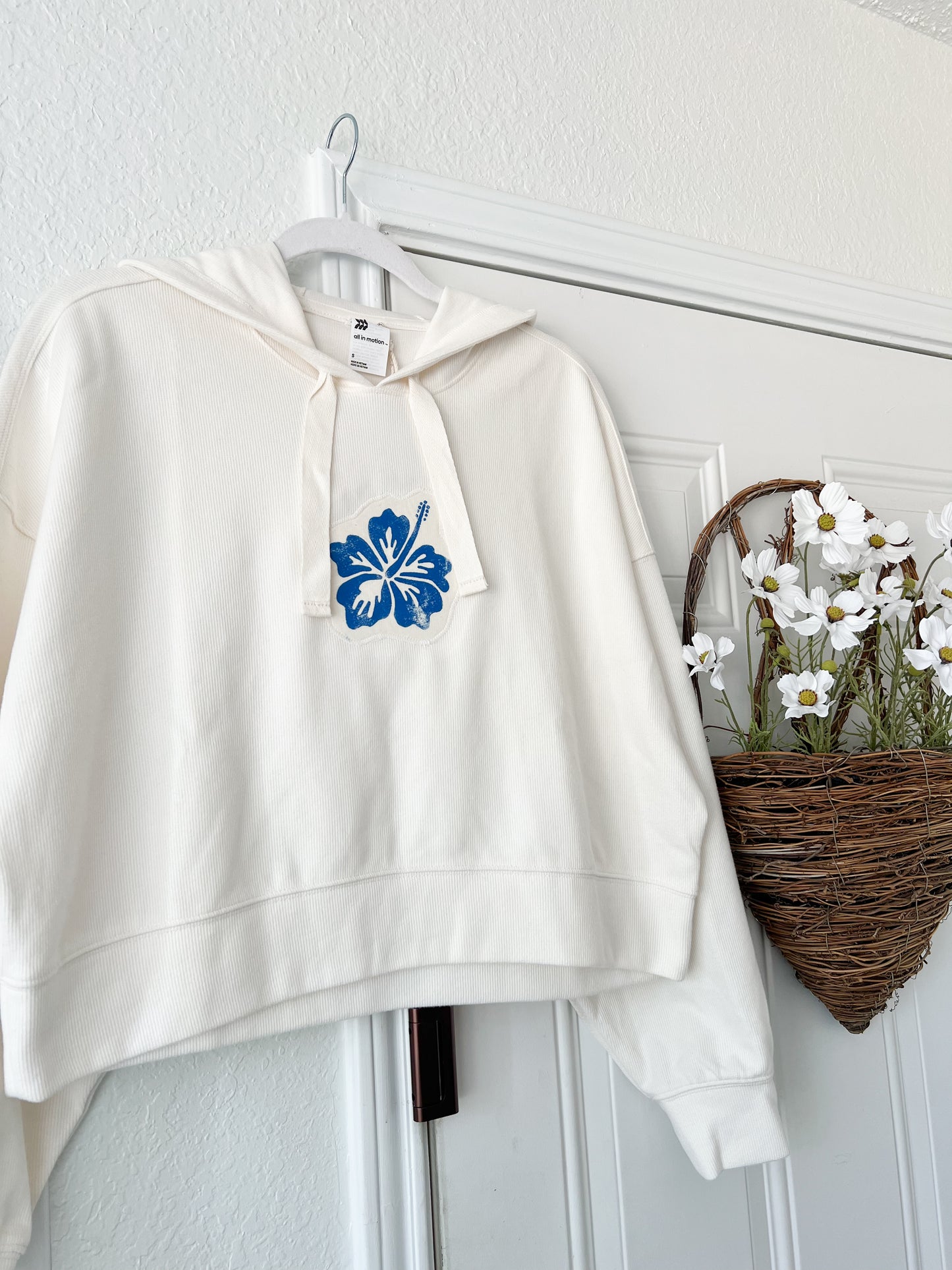 Reworked Small Lino Print Hibiscus Appliqué All in Motion Hoodie