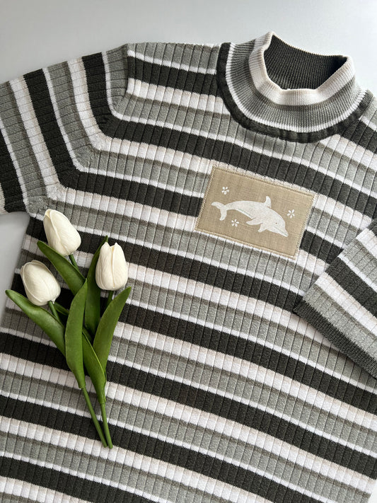 Reworked Medium Laura Scott Hand-painted Dolphin Appliqué Top