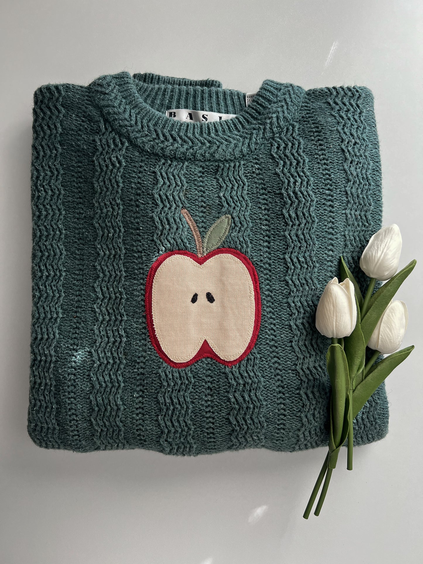 Reworked Large Basix Apple Appliqué Sweater