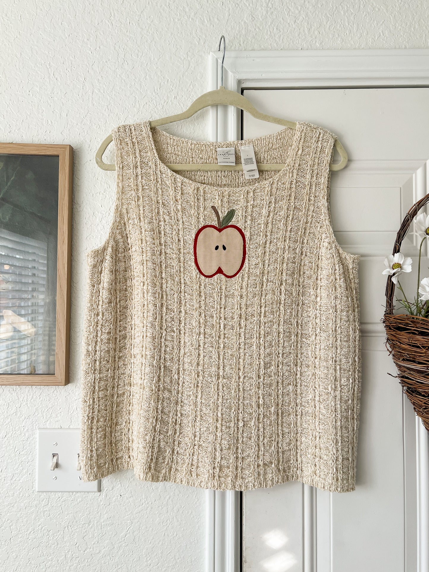 Reworked 1X Apple Appliqué Emma James Tank
