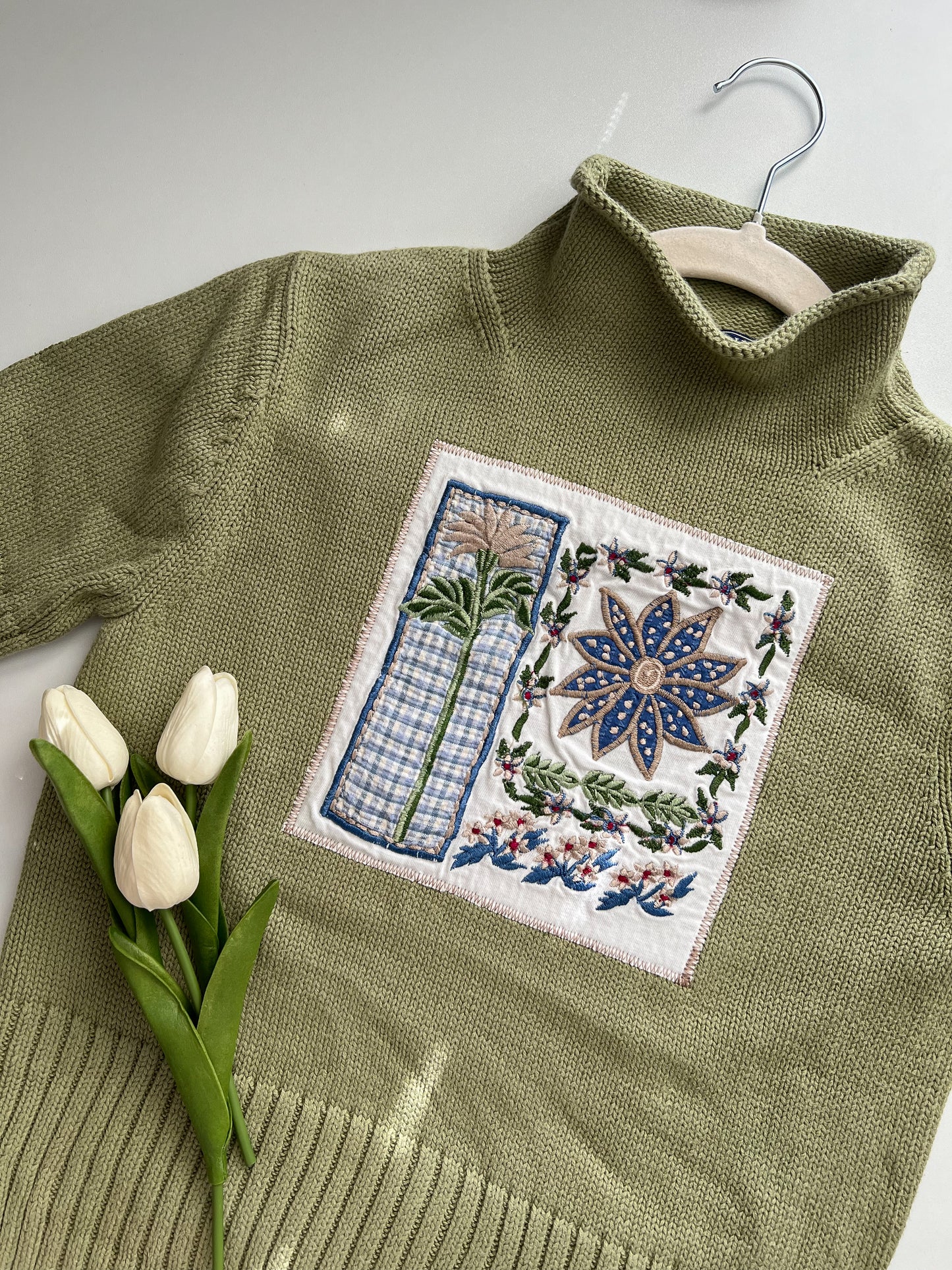 Reworked Small Harold’s Floral Embroidery Top