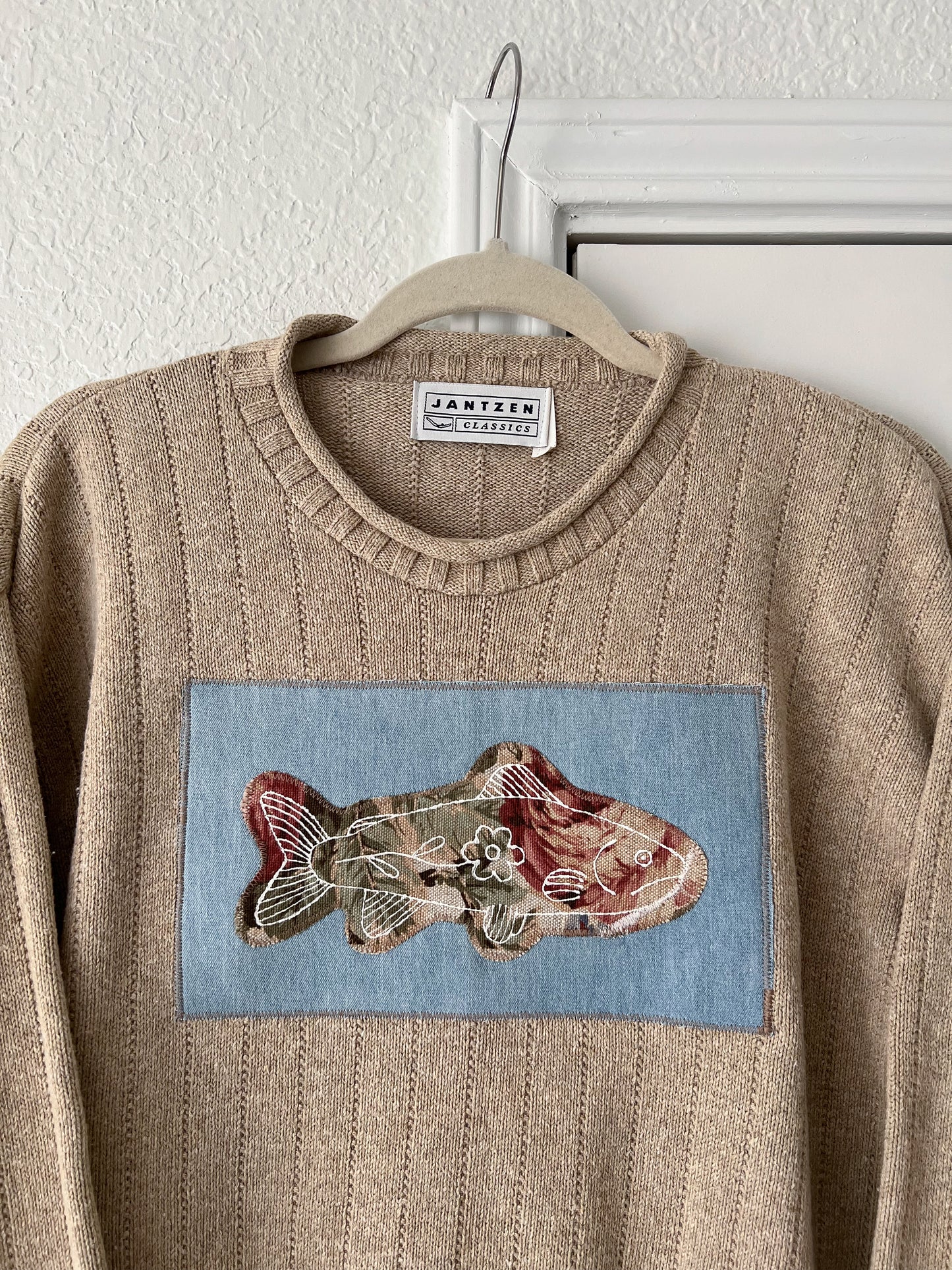 Reworked Medium Jantzen Hand-painted Fish Appliqué Sweater