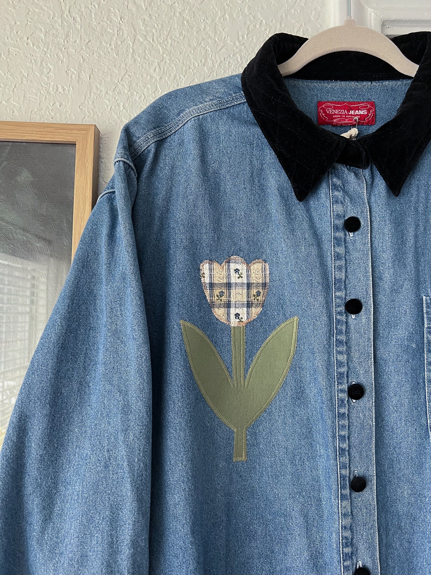Reworked XL-4XL Venezia Jeans Tulip Appliqué Button Up
