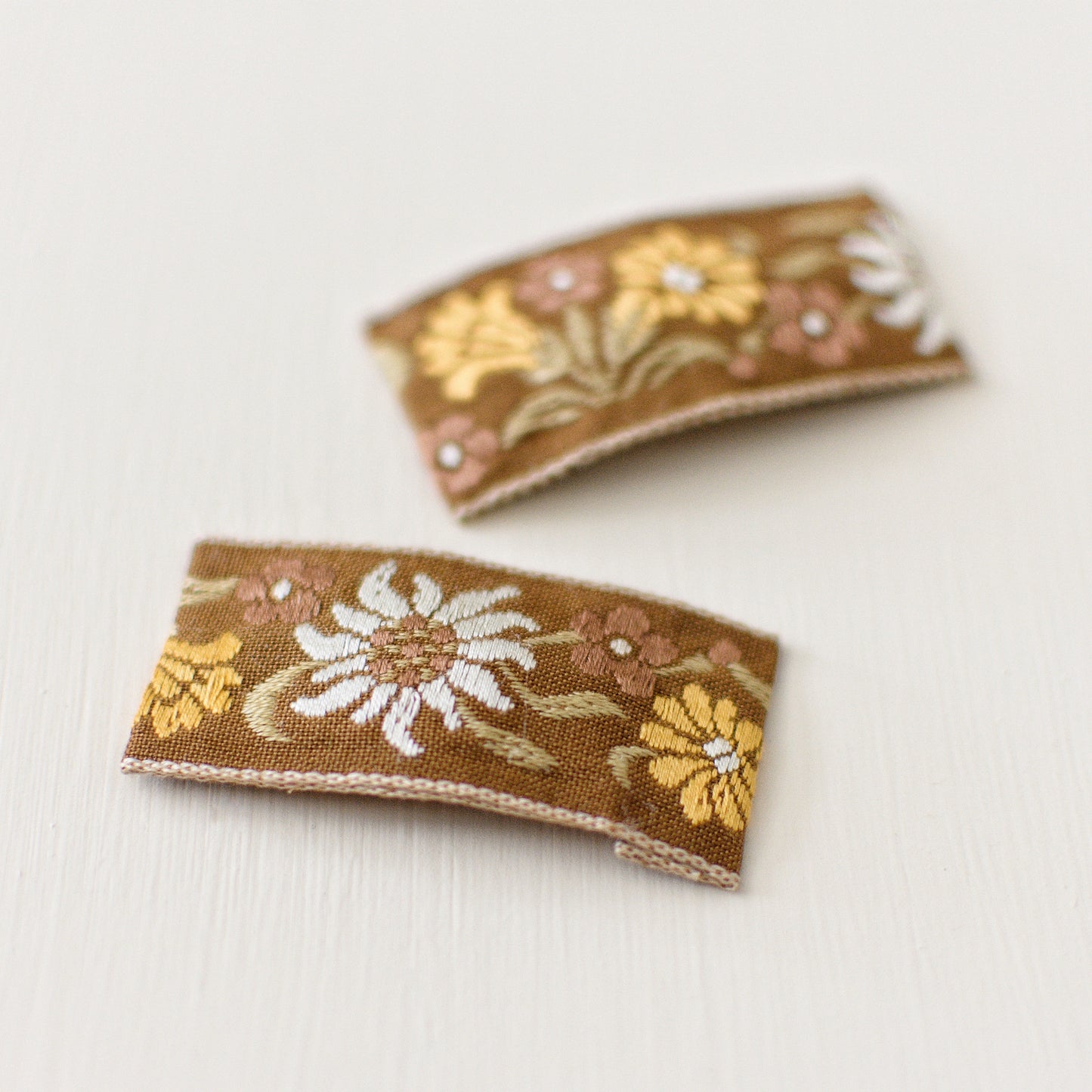 Vintage Japanese Ribbon 2in Snap Clip